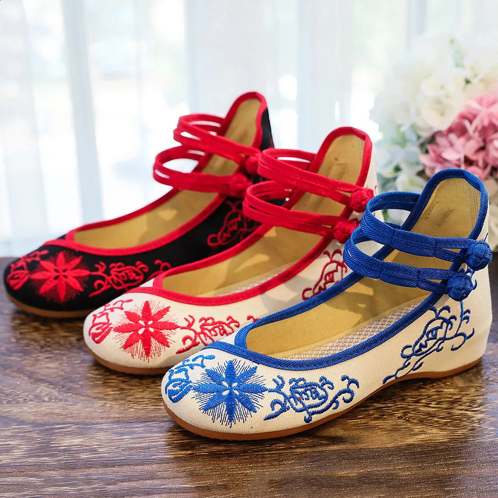 Veowalk Sunflower Embroidery Womens Canvas Ballet Flat Leg Shoulder Straps Womens Casual Cotton Chinese Embroidery Ballet Shoes 240802