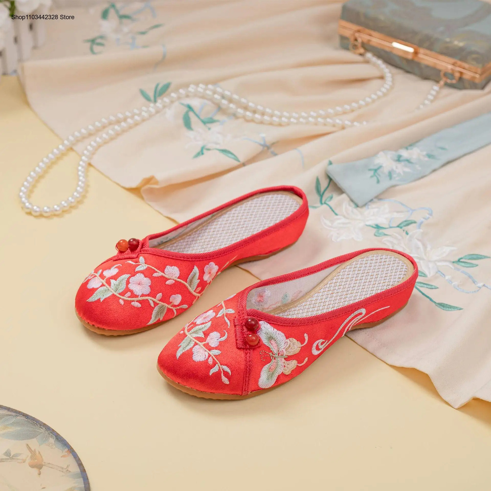 Chinese style summer embroidered satin slippers retro sandals cheongsam ancient womens shoes 240802