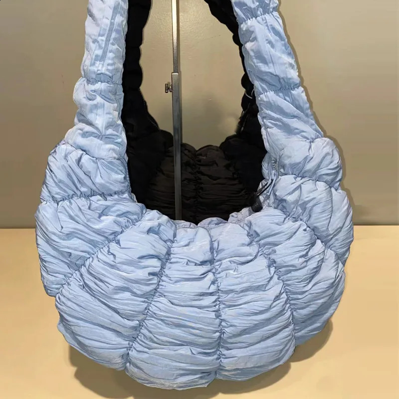 Fashion Croissant Quilted Shoulder Cross Bag Womens Stray Handbag and Wallet Nylon Mat Threaded Messenger Bag 240802