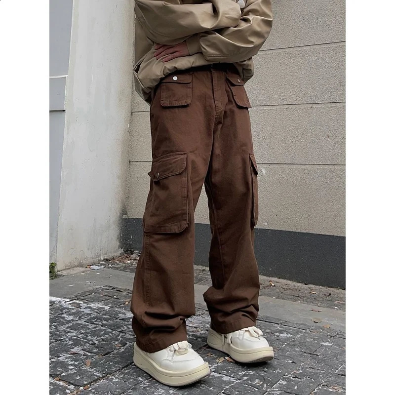 Retro brown pocket cargo pants American high street loose straight leg pants autumn casual hip-hop high waisted pants240805