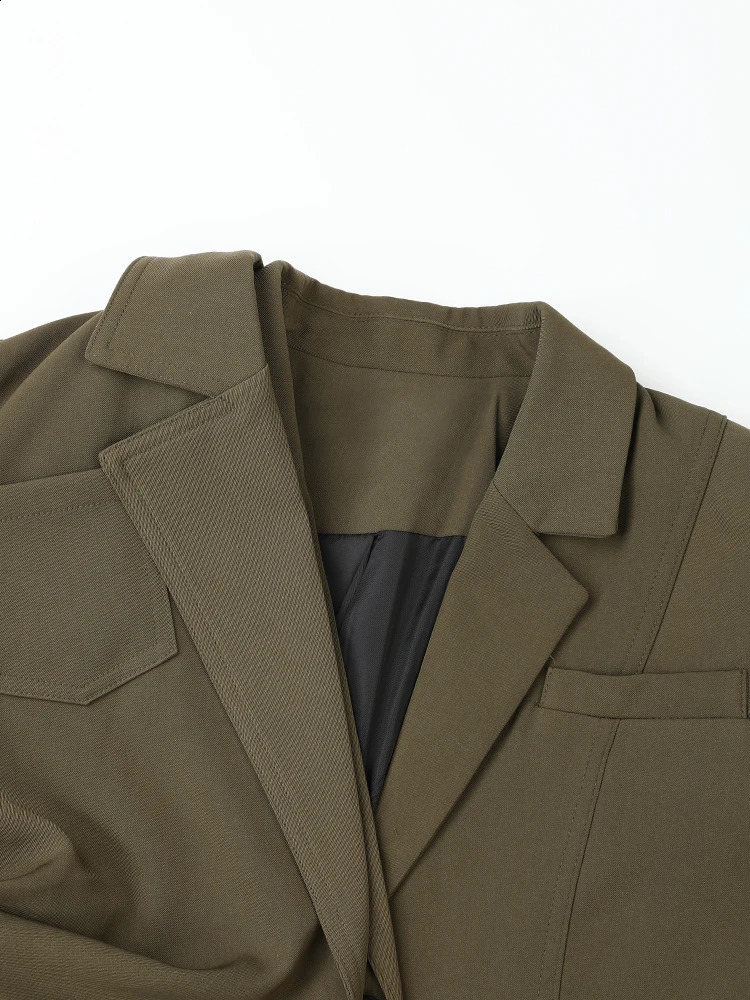 EAM Dark Green Irregular Trench Women Big Size Lapel Long Sleeve Loose Fit Windbreaker Fashion Spring Autumn 1DE27950 240805