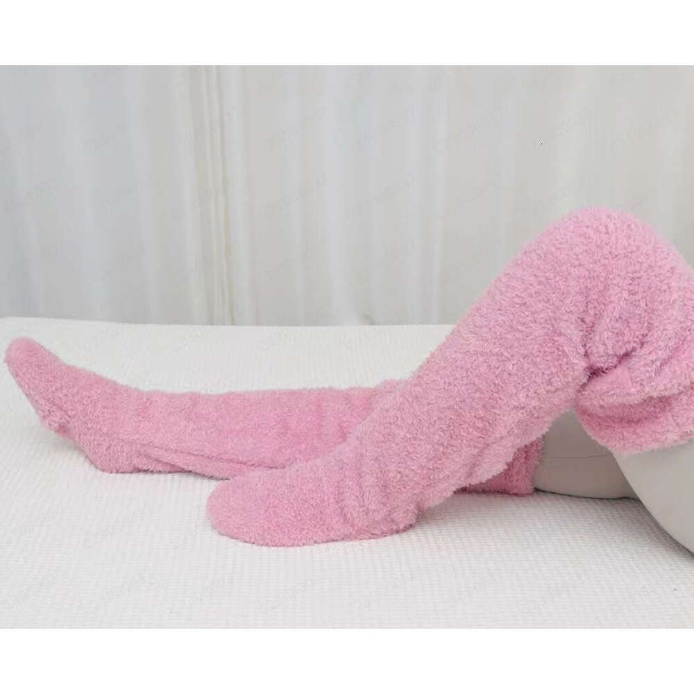 2024 Autumn/Winter Teddy Bear Floor Long Knee Protectors Warm High Socks for Girls