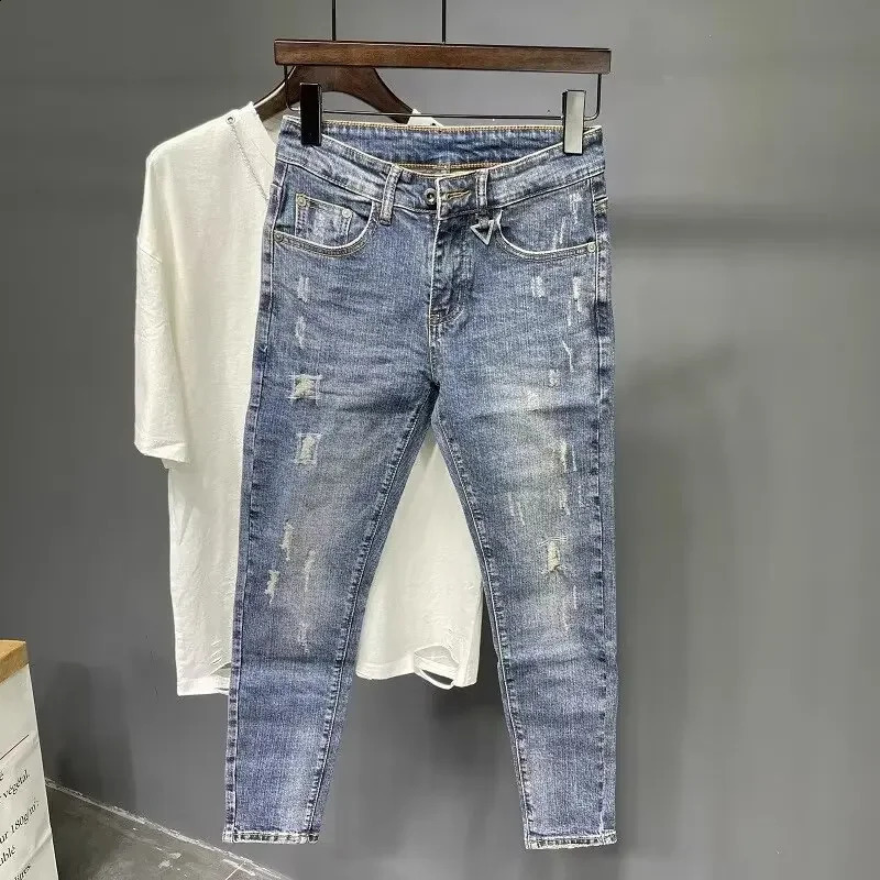 Trendy Jeans Mens 9-point Hole American Style Vintage Blues Slim Fit Smooths Your Silhouette Denim Cotton Pants 240805