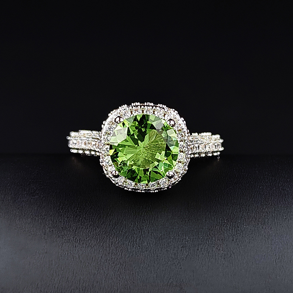 Dia Emerald Designer Elegant Women Crystal Style Zircon Rings Brass Material Jewelry Accessories Engagement Ring
