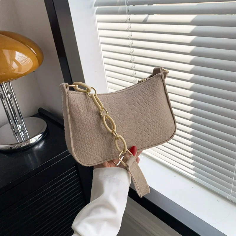 Portable Handbag Contrasting Color Underarm Bag Stylish Bags Casual And Fashionable Large Capacity women wholesale 240805