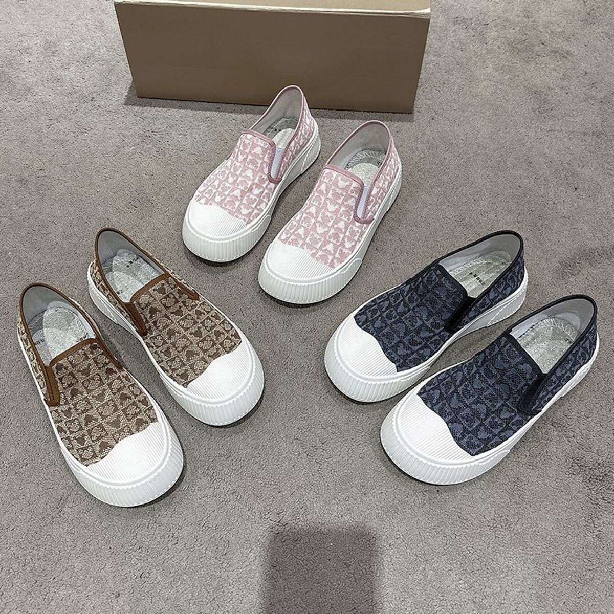 Ready Stock WEEMO WS351 Women's Casual Sneakers Outdoor Sports Shoes Travel shoes Girl Sneaker Women