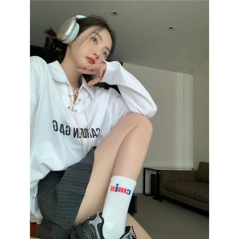 Korean Streetwear Y2k Crisscross Polo T-shirt Womens Harajuku Retro Letter Printed White T-shirt Casual Long Sleeve T-shirt 240827