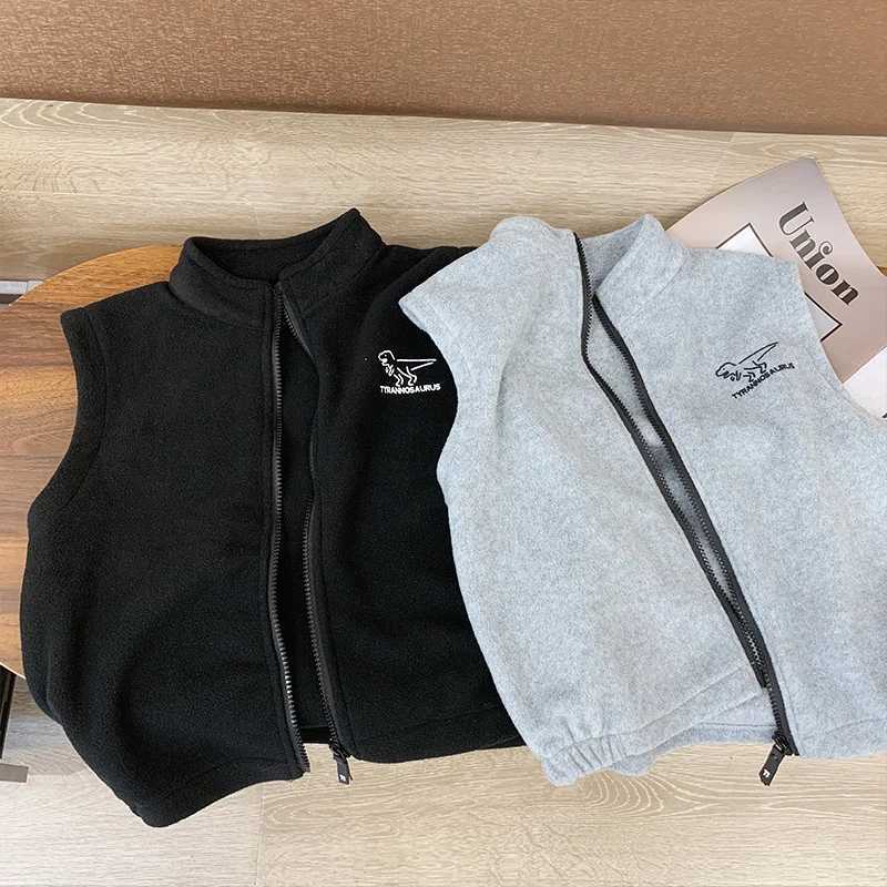 High quality jackets and vests for boys in autumn 2023 customized European fashionable and cool childrens clothing outdoor travel leisureW240724