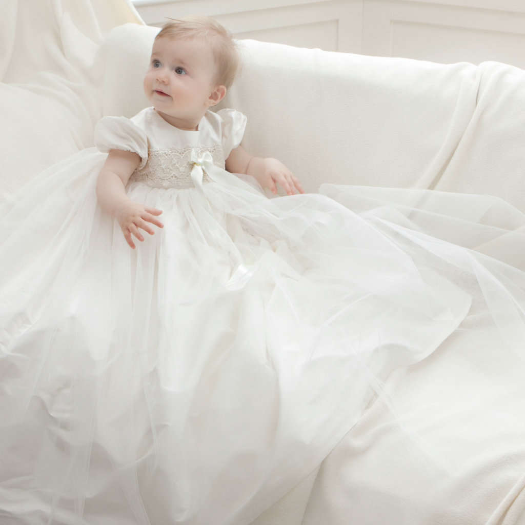 Princess First Communion Gown For Baby O Neck Tulle Christening Dresses For Newborns Short Sleeve Appliques Bow Kid Formal Wear Baptism Dress