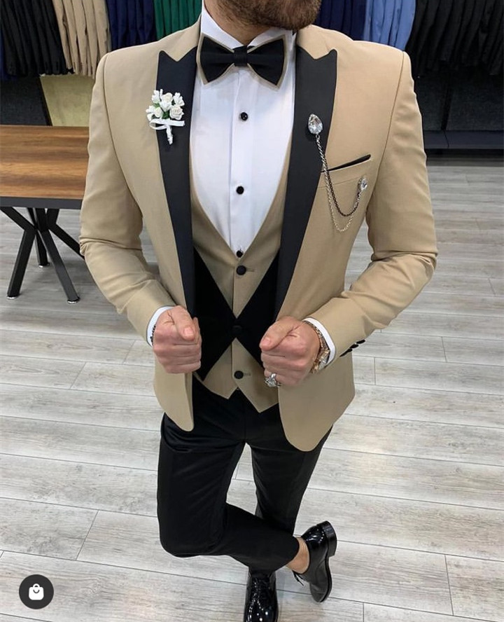 Customize Slim Fits Groom Tuxedos Wedding Prom Dinner Groomsmen Suits Men Blazer Waistcoat Trousers Sets W1884