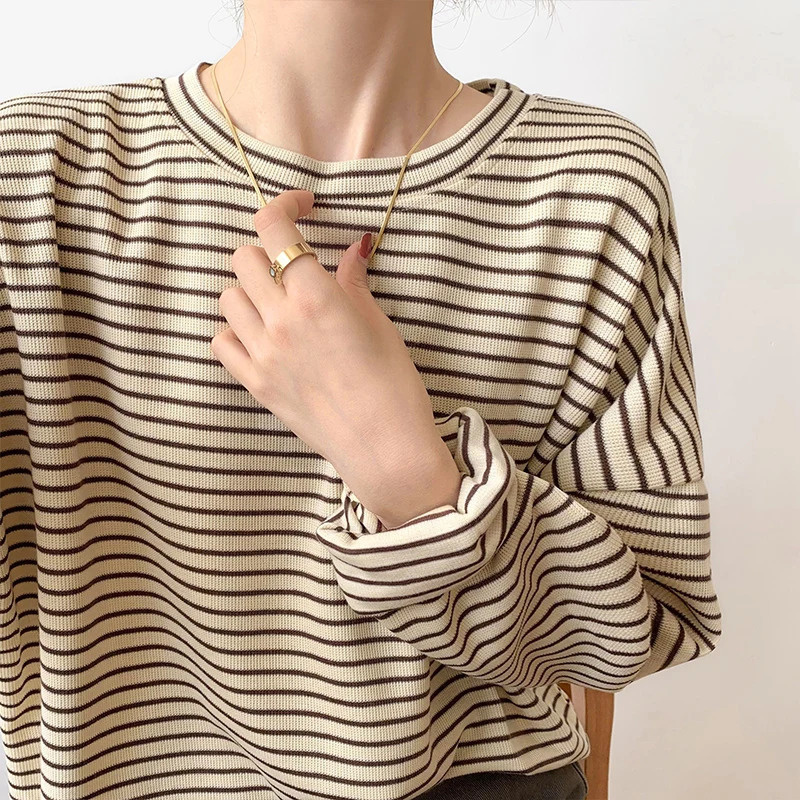 Autumn T-Shirt Woman Korea Loose Cotton T Shirt Women Casual Top Tee Versatile Striped Long Sleeve Tshirt Basic Winter 240806
