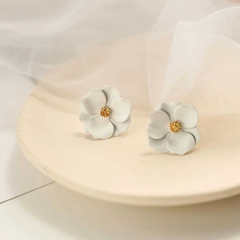 Cute Classic Female Cute Girl Flower Petal Jewelry Fashion Accessories Earrings W240803