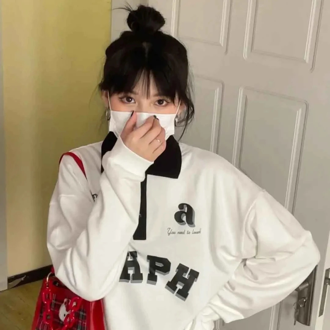 Harajuku style letter printed womens zipper Y2k white fully matched womens polo shirt campus style fashionable long sleeved sports top 240827