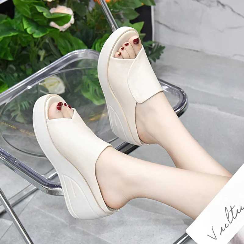 New Arrival New Womens Sandals Womens Slide Black Wedding Platform Open Toe Womens Orthopedic Thick Bottom Beach High Heels Slide T250108