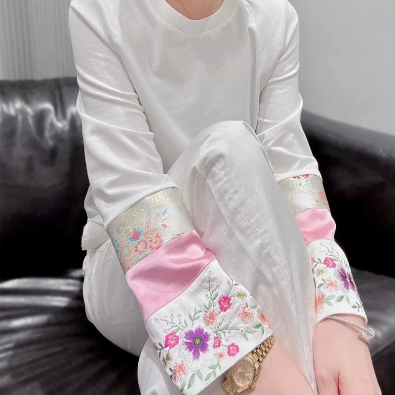 Spring Autumn Vintage T-Shirts Women Round Neck Long Sleeve Fashion Pullovers Elegant Embroidered Pure Cotton Chic Tops 240806