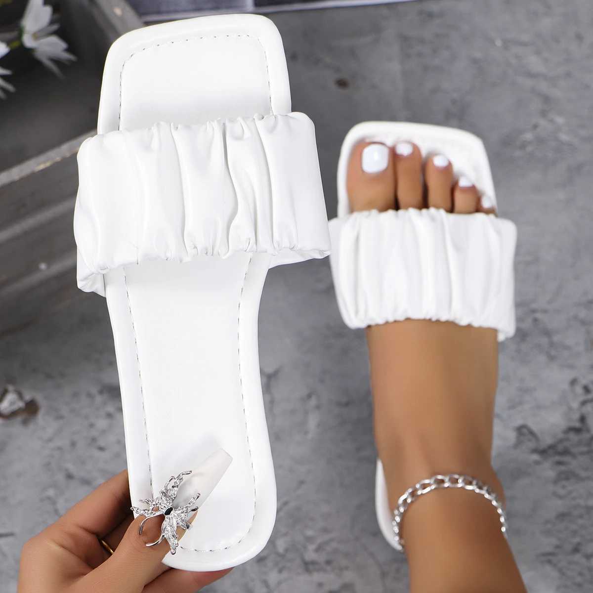 New Arrival Summer slider womens new trend pleated design flat shoes womens flip cover womens outdoor white Korean large size 36-43 T250108