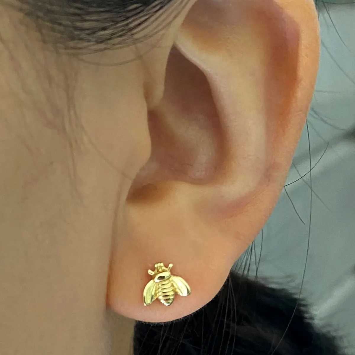 Fashion Cute Insect Bee Stud Earrings Mini Bumblebee Earrings Gold Mini Queen Bee Womens Party Jewelry Accessories W240803