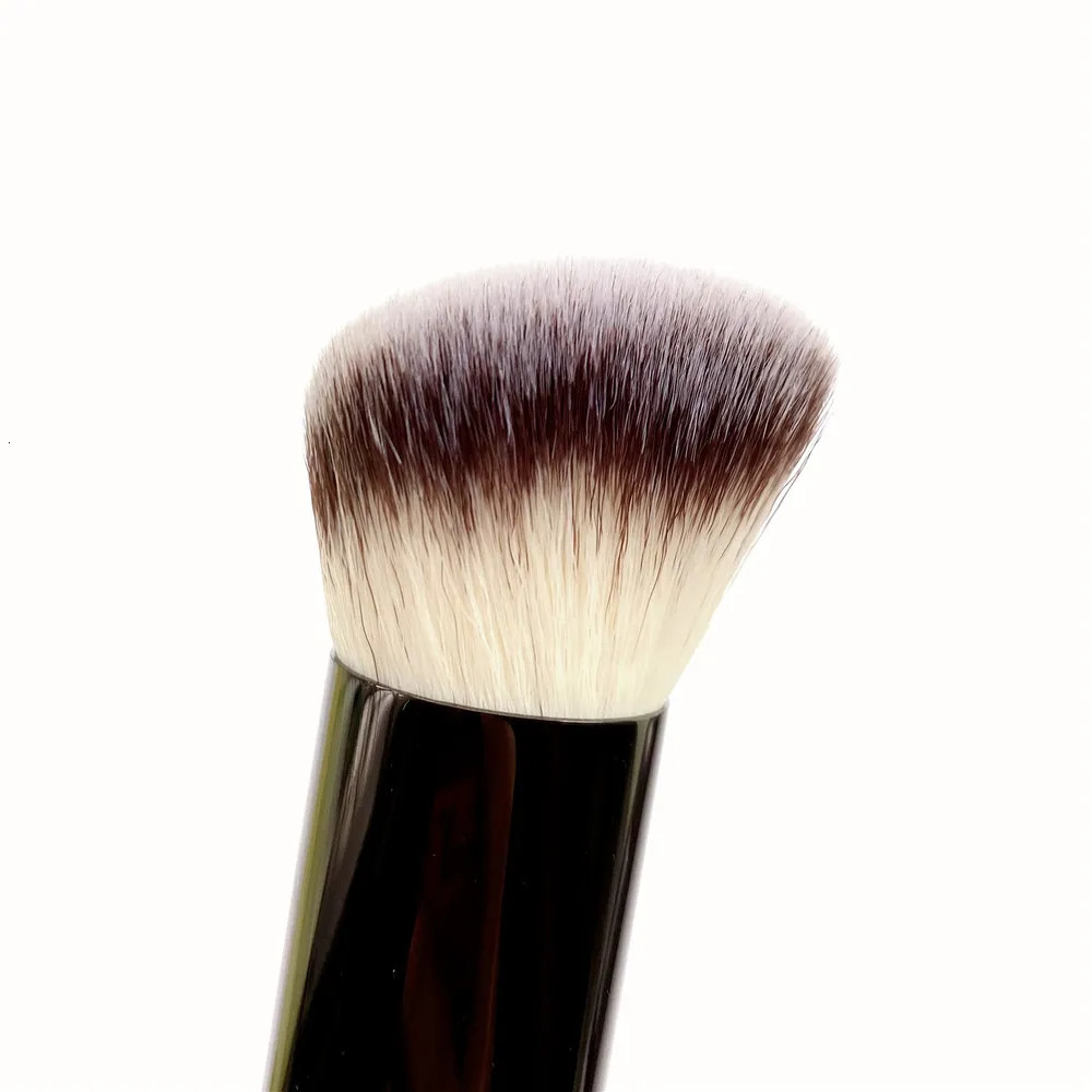 Hourglass VANISH Makeup Foundation Brush - Angled Seamless Finish Synthetic Liquid Cream Cosmetics Contour Brush Beauty Tools 240731