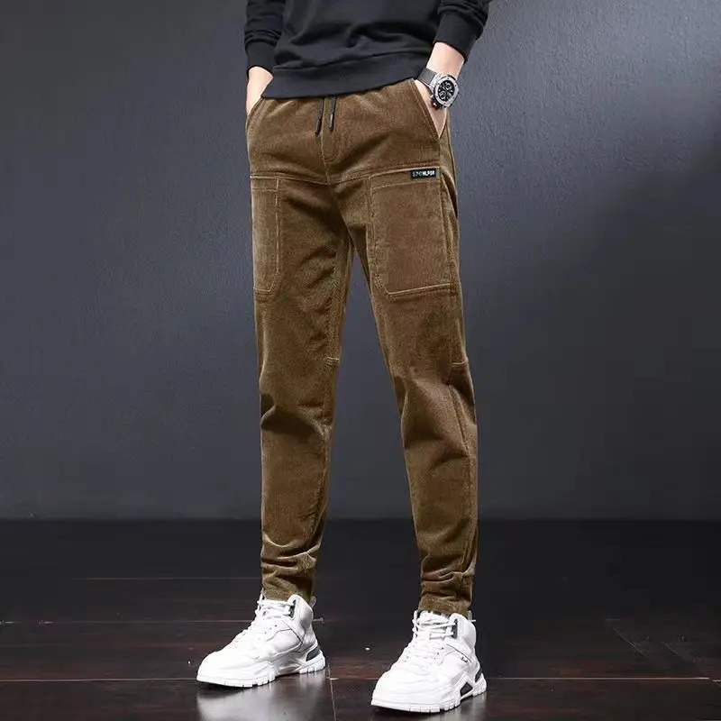 Streetwear Fashion Men Solid Corduroy Cargo Pants Autumn Winter Korean Slim Vintage Male Clothes Casual Warm Straight Trousers 240806