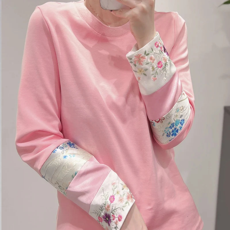 Spring Autumn Vintage T-Shirts Women Round Neck Long Sleeve Fashion Pullovers Elegant Embroidered Pure Cotton Chic Tops 240806
