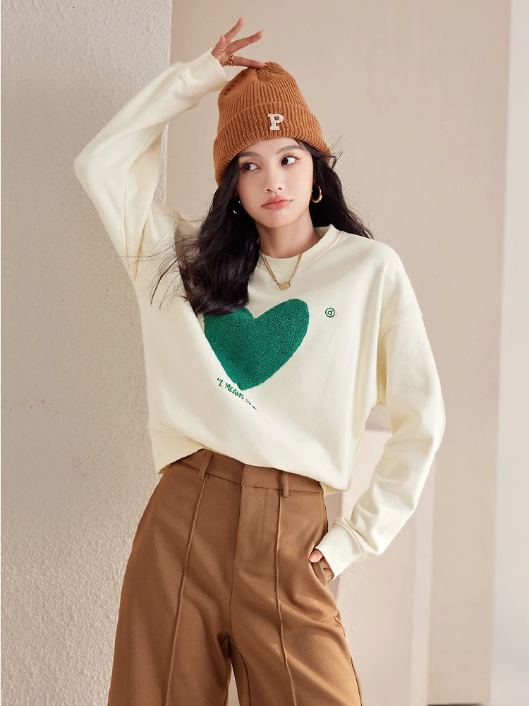 Women Hoodies Autumn Round Neck Long Sleeve Tops Fashionable Casual Versatile Loose Fit Pullover 240806