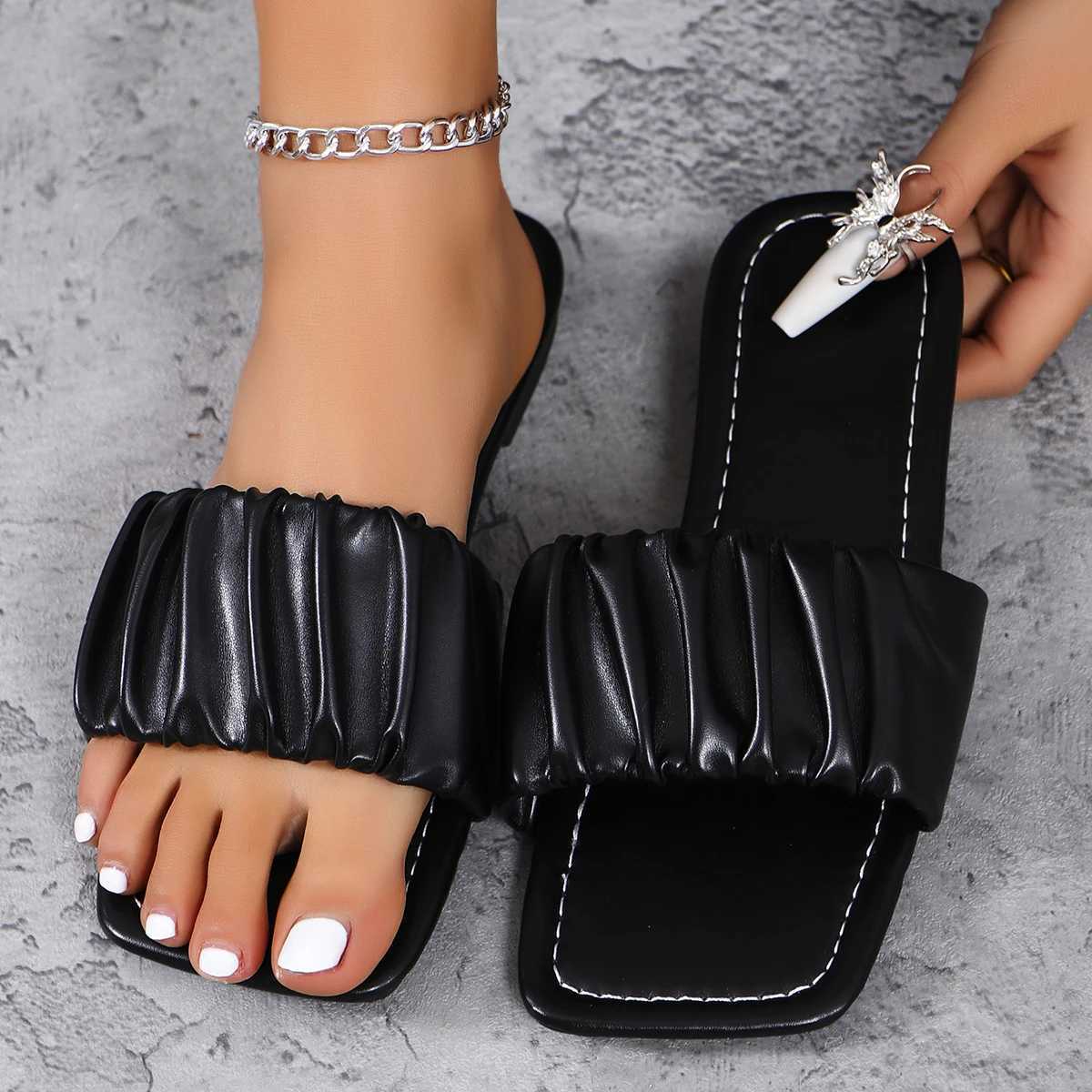 New Arrival Summer slider womens new trend pleated design flat shoes womens flip cover womens outdoor white Korean large size 36-43 T250108