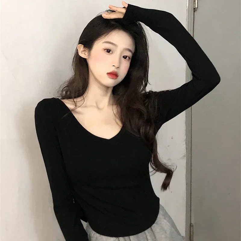 Sexy V-Neck Long Sleeve T-Shirt Women Korean Spring Autumn Irregular Hem Slim Casual Y2k Top Winter Solid Elastic Basic Tees 240806