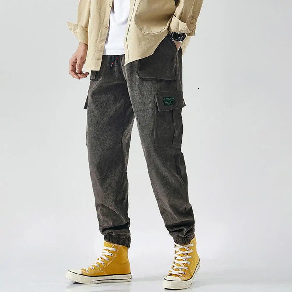Corduroy Cargo Pants Men Sweatpants Fashion Straight Trousers Multi Pocket Solid Color Warm Casual Male pantalones hombre 240806