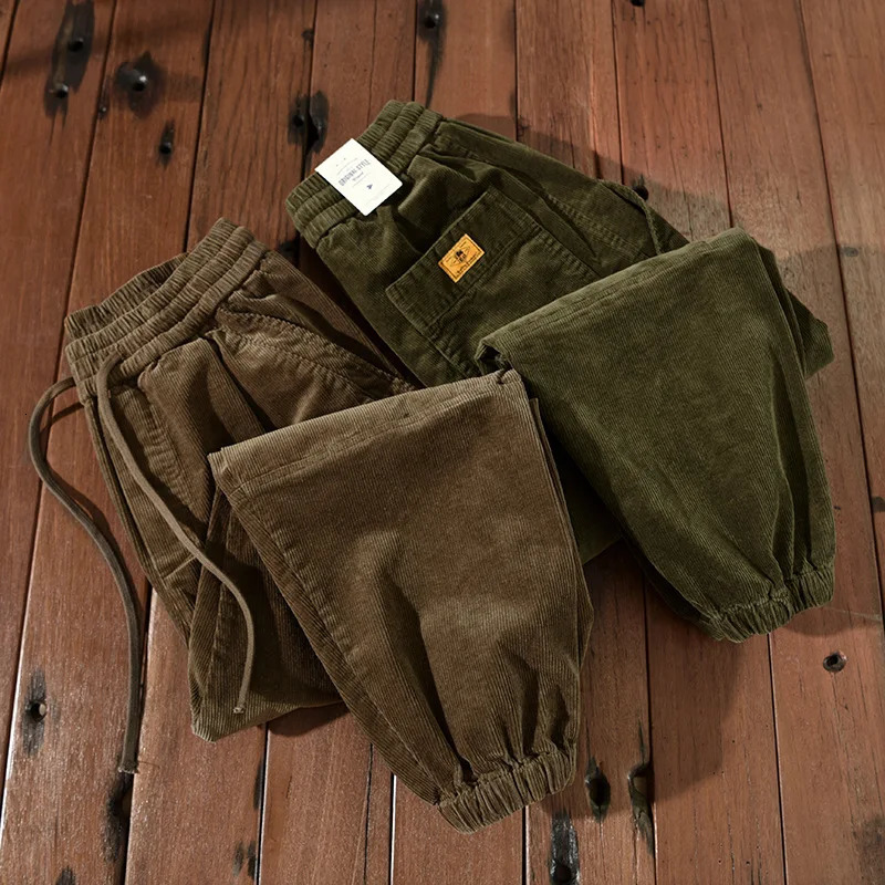 Autumn and Winter Cotton Cargo Corduroy Mens Pants Comfortable Soft Retro Street Safari Style Trousers AZ643 240806