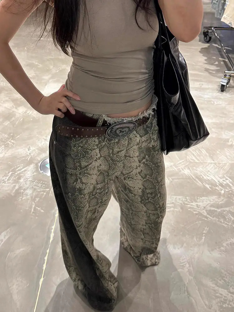 American Retro Snake Print Wide Leg Jeans Women Y2K Streetwear Hip Hop Loose Wash Fashion Street High Waist Straight Jeans 240806