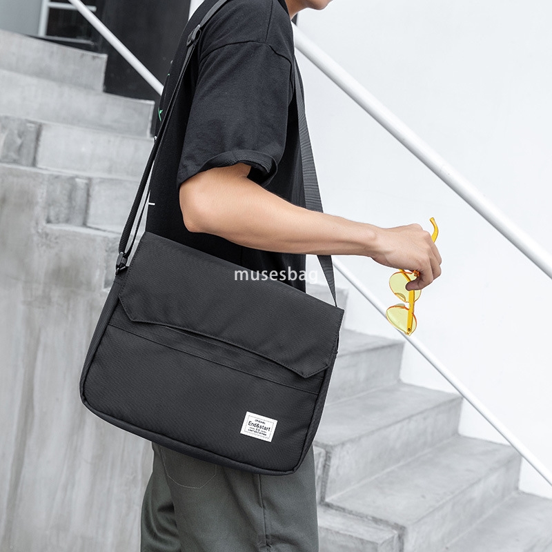 Fashion brand large capacity shoulder bag men's bag leisure dead flying bag sports crossbody bag fashion version of secondary school bag wholesal