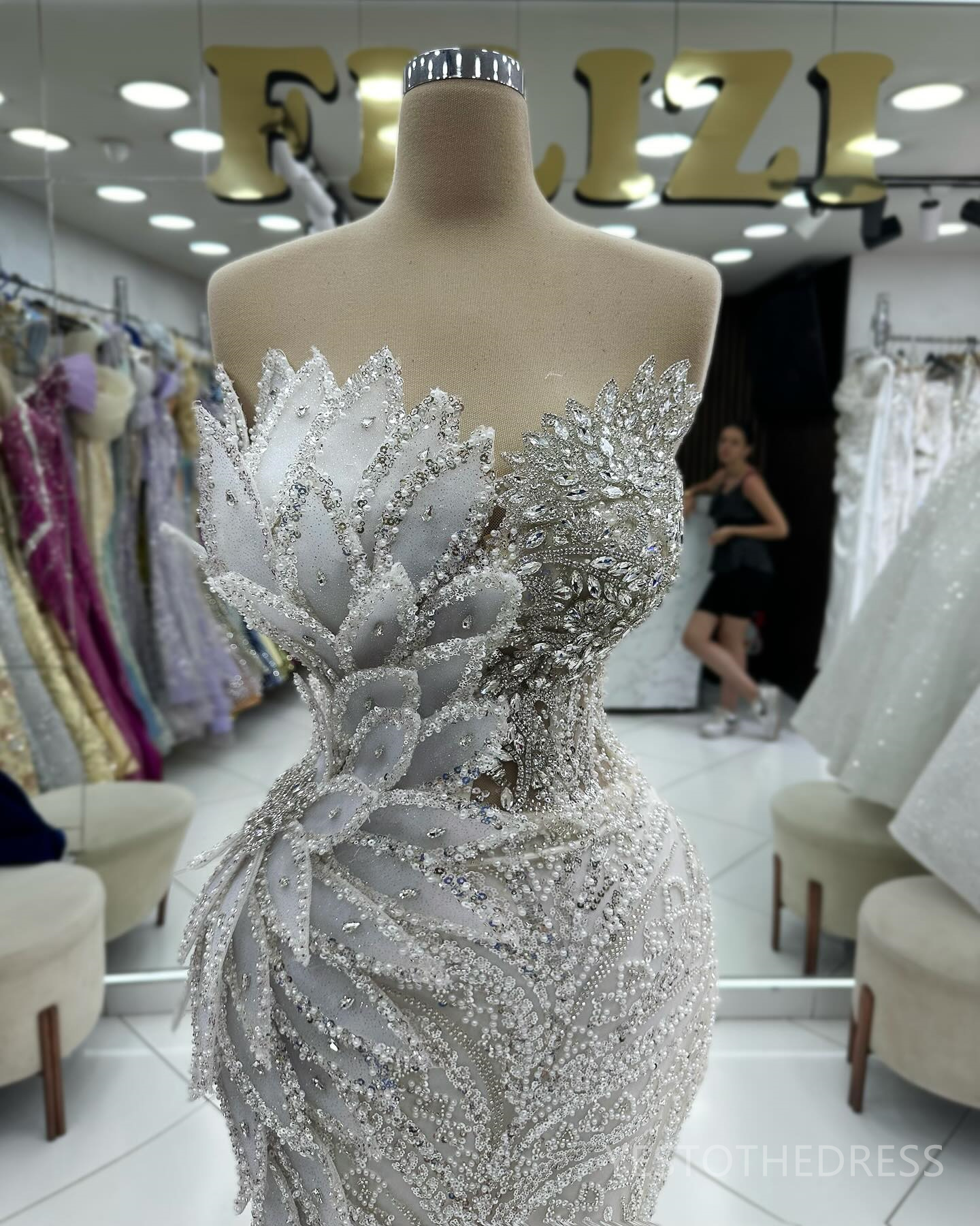 2024 Plus Size Ivory Prom Dresses for Special Occasions Flora Illusion Beaded Sequined Lace Rhinestone Decorated Birthday Dress Second Reception Gown 