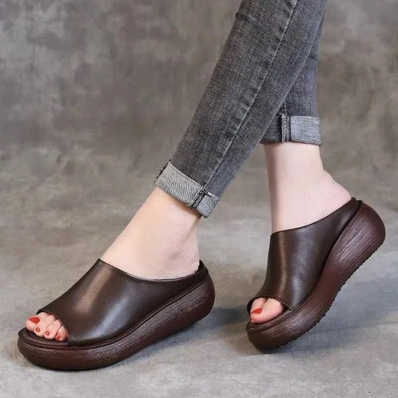 New Arrival New womens slippers summer leather shoes platform slippers womens black Zapatillas Mujer T250108