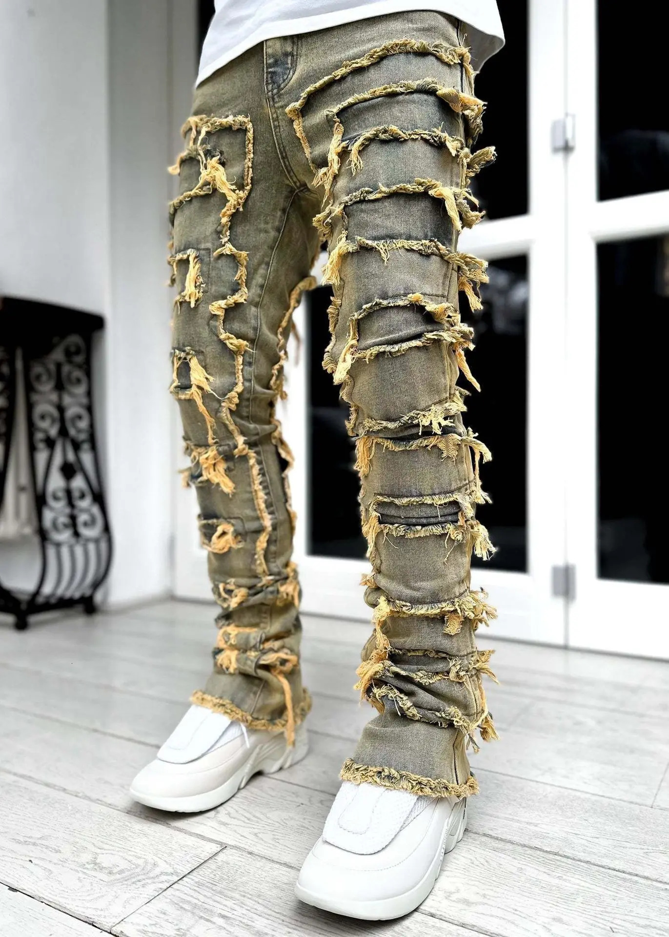 Elastic retro blue stacked jeans suitable for men high-quality coarse denim fabric destroyed washed patch 240806