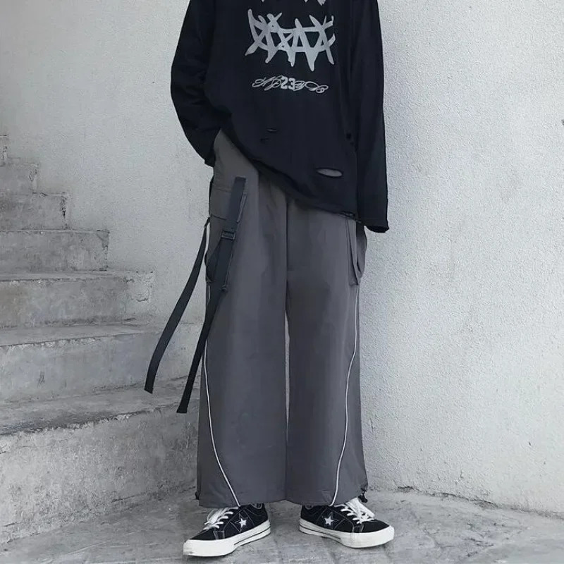 Mens Cargo Pants Wide Male Trousers Black Straight Big Size Emo Baggy Slacks est Techwear Loose Street Fashion Designer 240806