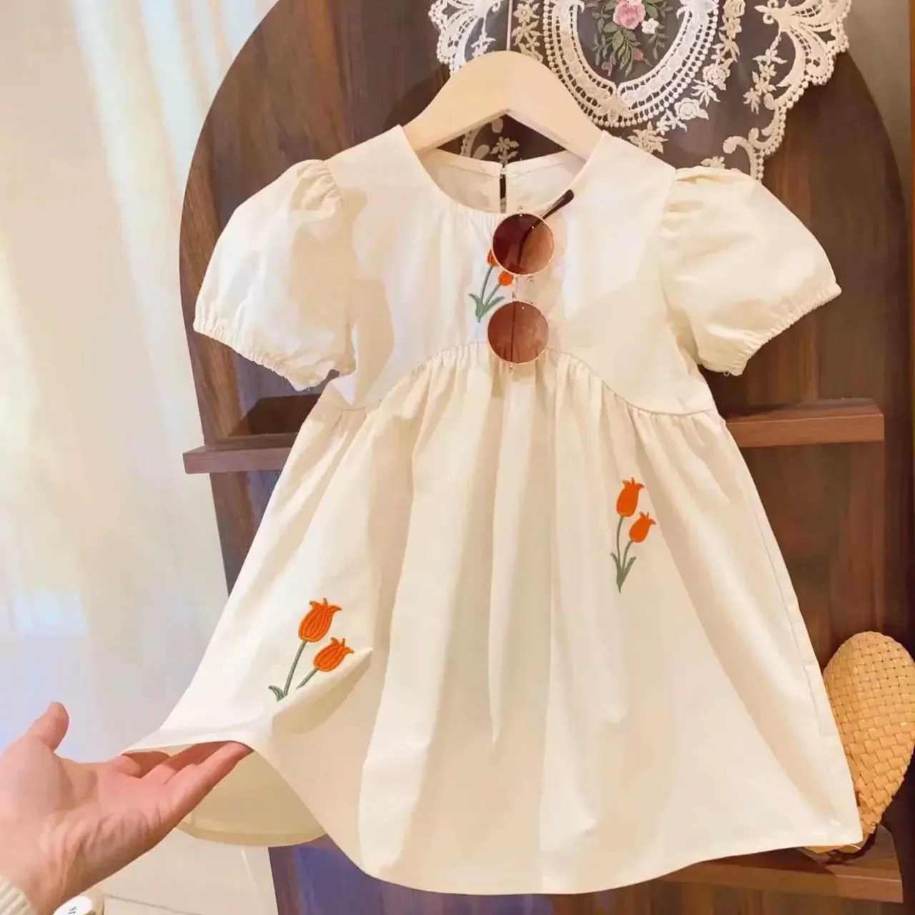Girls clothing summer girls skiing hollow bubble sleeve dress girls lace short sleeved dress childrens summer skiing dressW240720