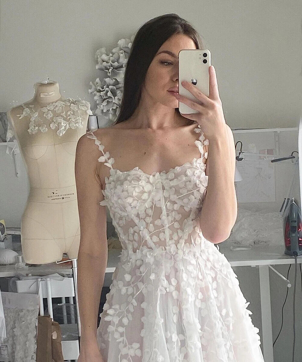 New Spaghetti Tulle A-line Wedding Dresses 2024 Illusion Bodice 3D Flowers Appliques Lace Sweep Train Princess Dress