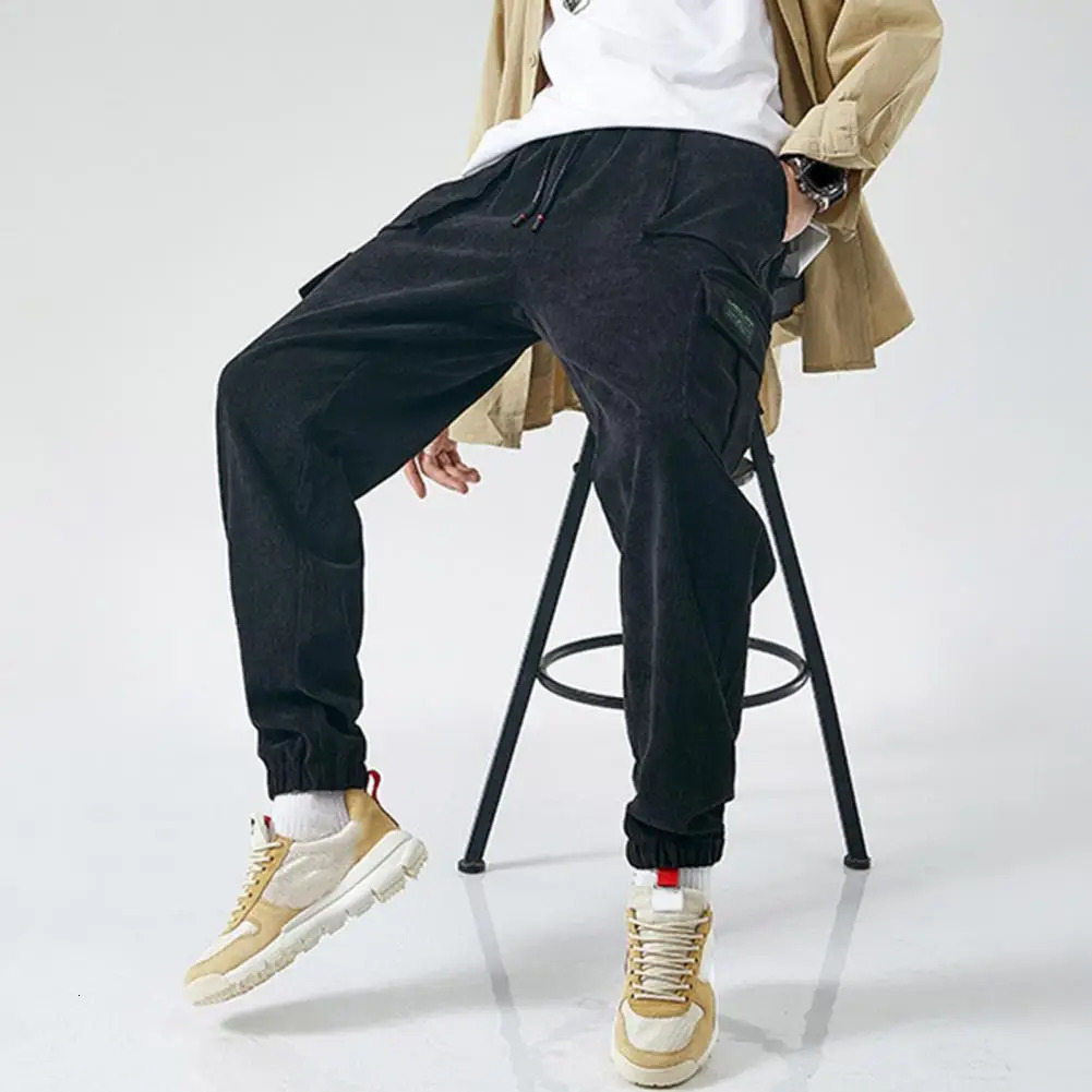 Corduroy Cargo Pants Men Sweatpants Fashion Straight Trousers Multi Pocket Solid Color Warm Casual Male pantalones hombre 240806