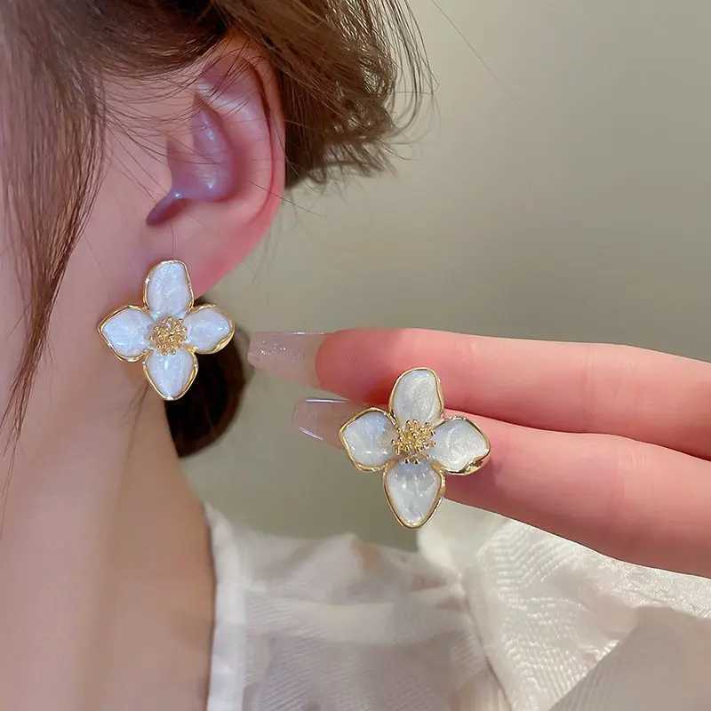 Dropped Glaze Flower Stud Earrings for Women Girl French Ins Vintage 2024 Fashion Korean Wedding Romantic Jewelry Gifts W240803