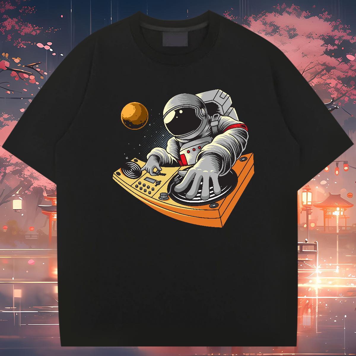 T Shirt For Man 100% Cotton 230g universe Spring Summer O-Neck Short Sleeve Black White Couples T Shirts DIY Customized Cool Top Tees