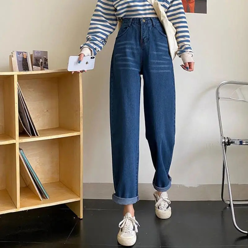 Y2K girl heavy industry wings embroidered pleated jeans womens high street retro low-waist slim trendy boot-cut pants 240806