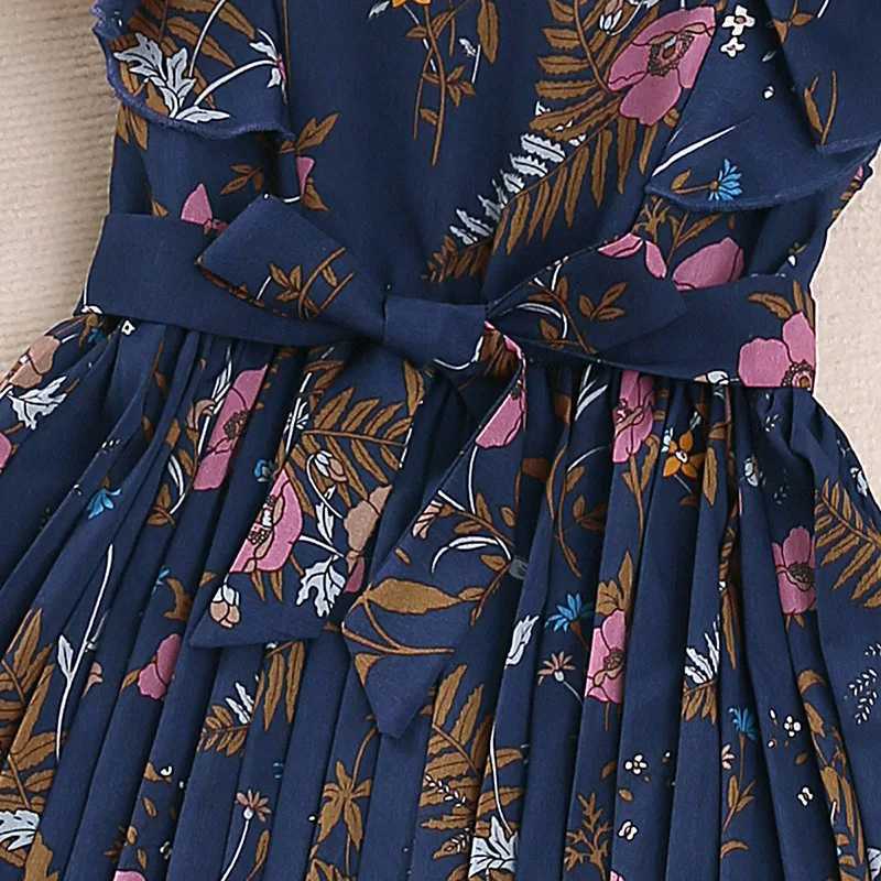 Childrens floral print girls casual dress summer 2023 new childrens sleeveless princess pleated dress with belt clothing 7-14YW240720