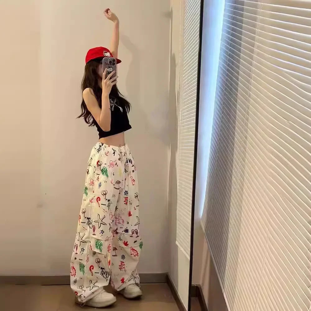 American Style Vintage Colorful Graffiti Cargo Pants Loose Fit Sensibility Draped Bell Bottoms Trendy Womens Pants 240806