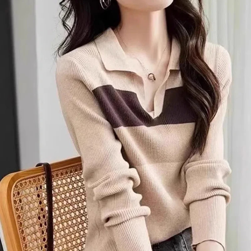 Autumn and winter fashion polo neck long sleeved patched work color blocking pull womens loose Korean style bottom shirt 240827