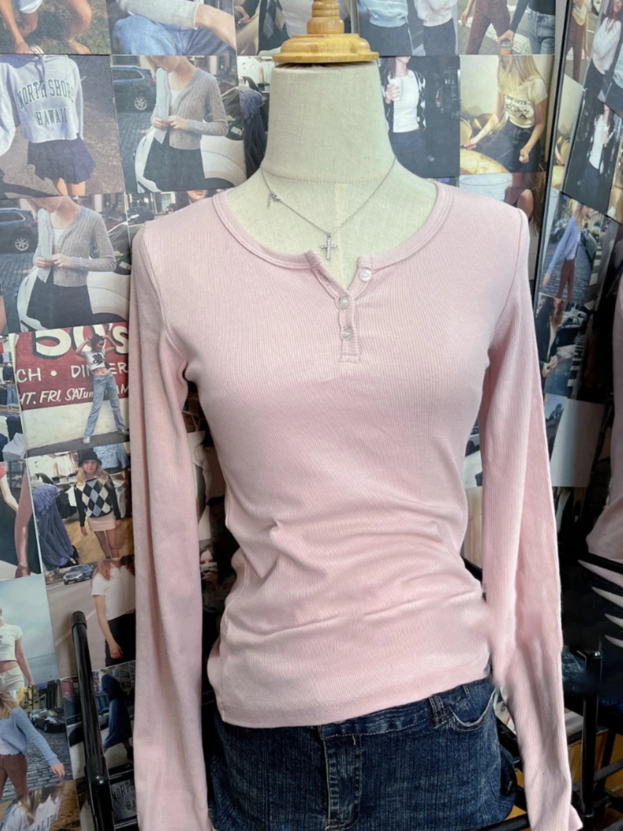 Three Buttons Ribbed Long Sleeve T-shirts Women Autumn Soft Cotton O-Neck Vintage Top Female Sweet Cute Pink Y2k Streetwear Tees 240806