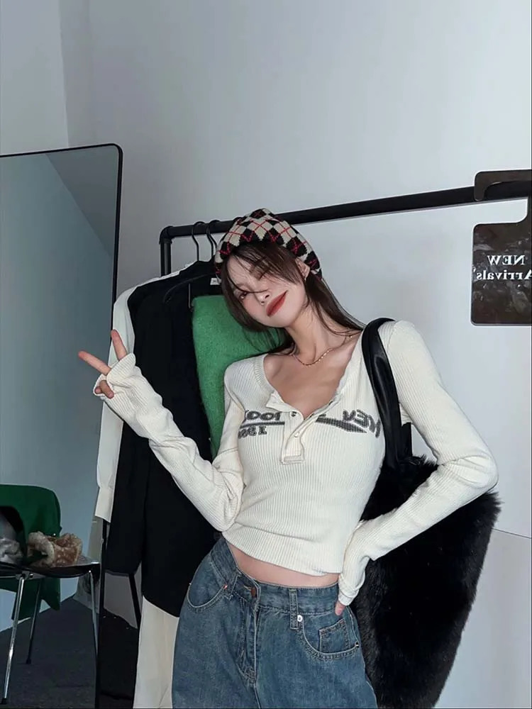 Women Sexy Slim Crop Top Retro Graffiti Print Elastic T Shirt Ribbed Long Sleeve O-neck Tops Grunge Tee Tops 240806