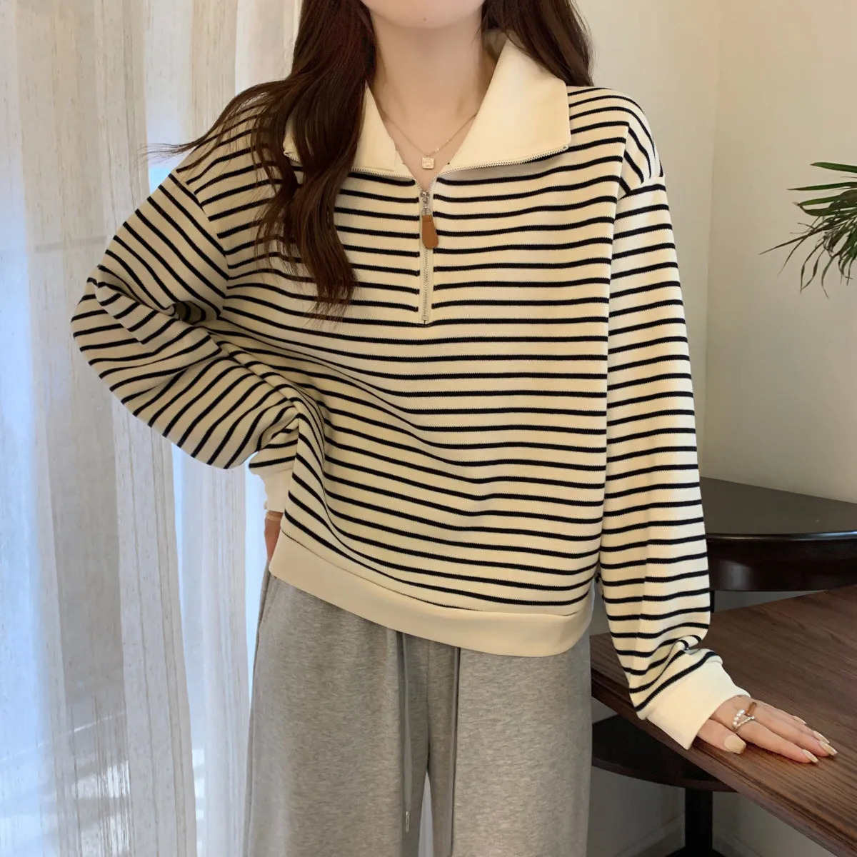Large Size Striped Polo Collar Shoulder Sweatshirt for Womens Spring Autumn Loose Half Zipper Long Sleeved Casual T-shirt Top 240806