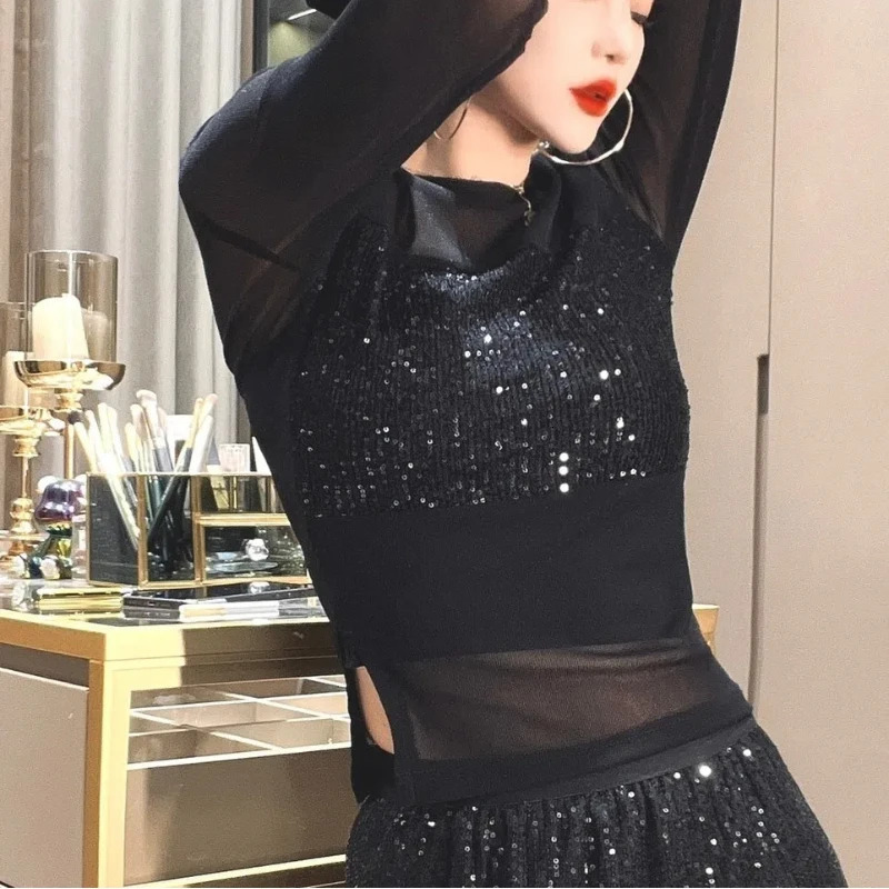 Spring Autumn Fashion Solid Round Neck Long Sleeve T-Shirts Womens Clothing Patchwork Sequin Bottoming Shirt Breathable Tops 240806