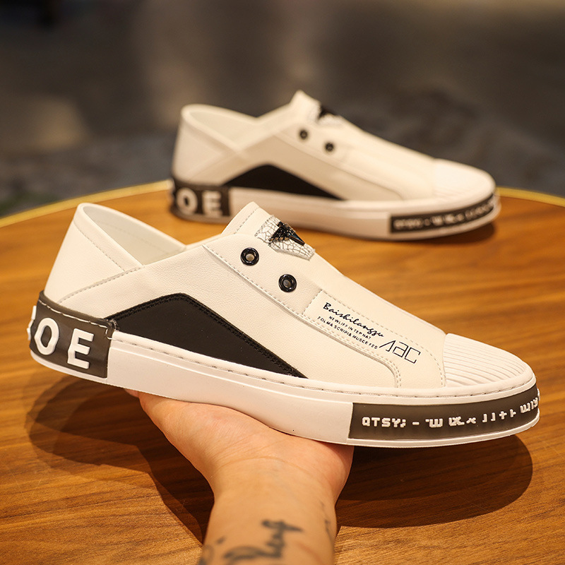 Fashion Men's 2024 Summer New Casual Board Trend Versatile Lazy Man Fit Driving Little White Shoes