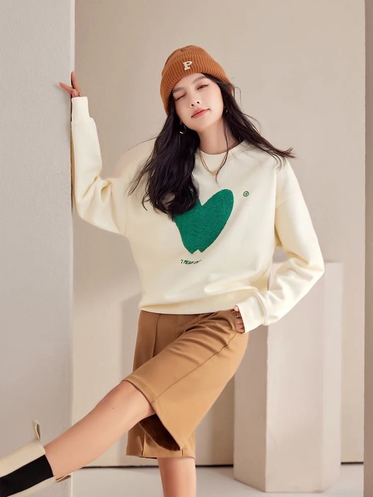 Women Hoodies Autumn Round Neck Long Sleeve Tops Fashionable Casual Versatile Loose Fit Pullover 240806